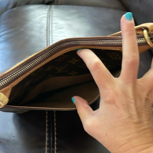 Authentic Louis Vuitton Odeon PM Purse - Picture 2 of 7